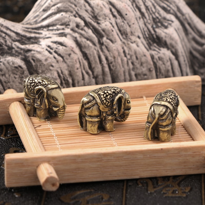 1PC schattige olifant massief  - Vintage Collectible Christmas Ornaments recensie en prijs